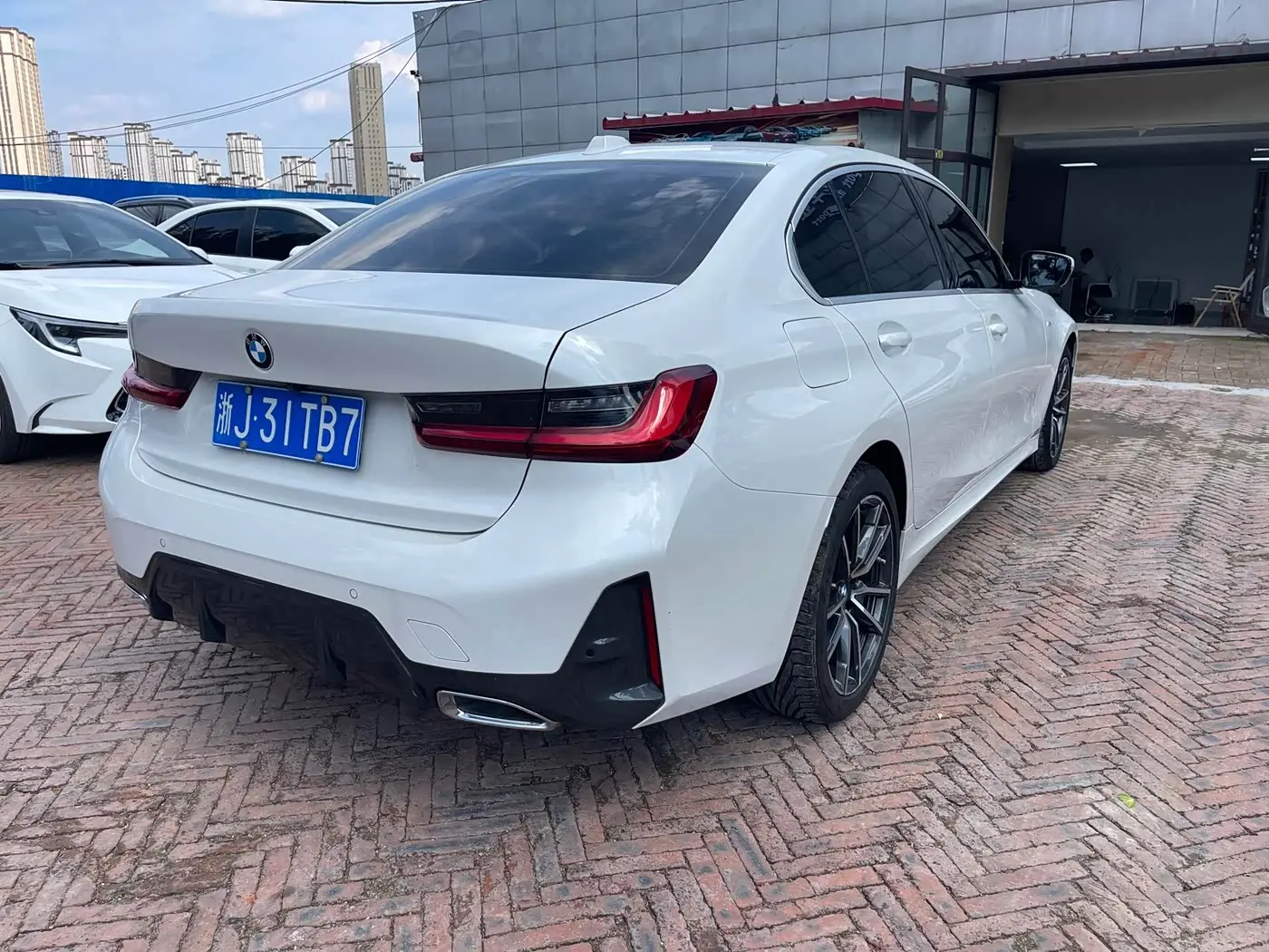 BMW 3 Series 2023 — Photo 20/20