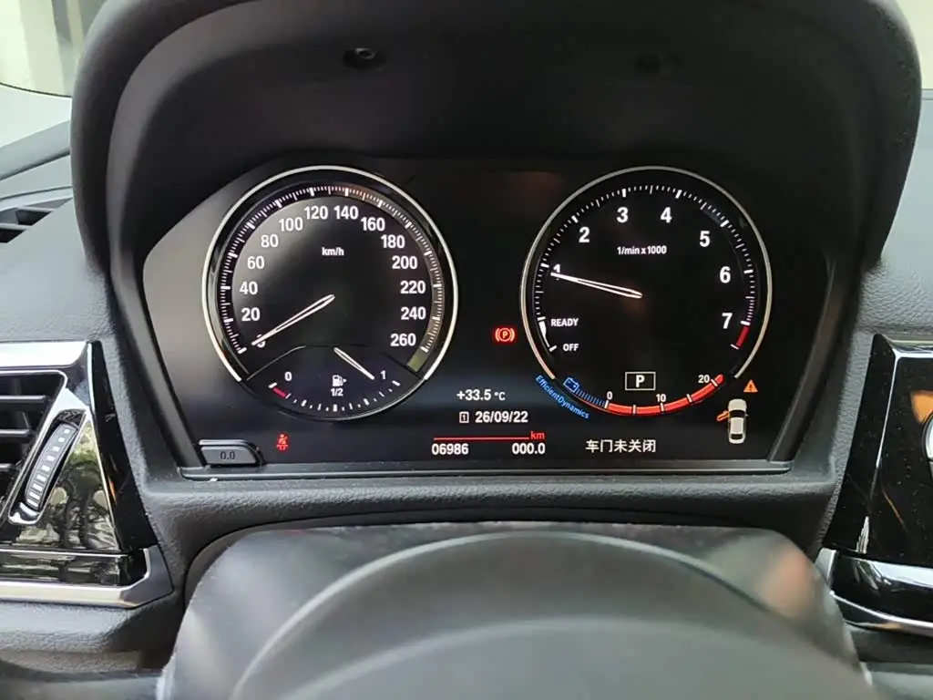 BMW 1 Series 2023 — ფოტო 4/13