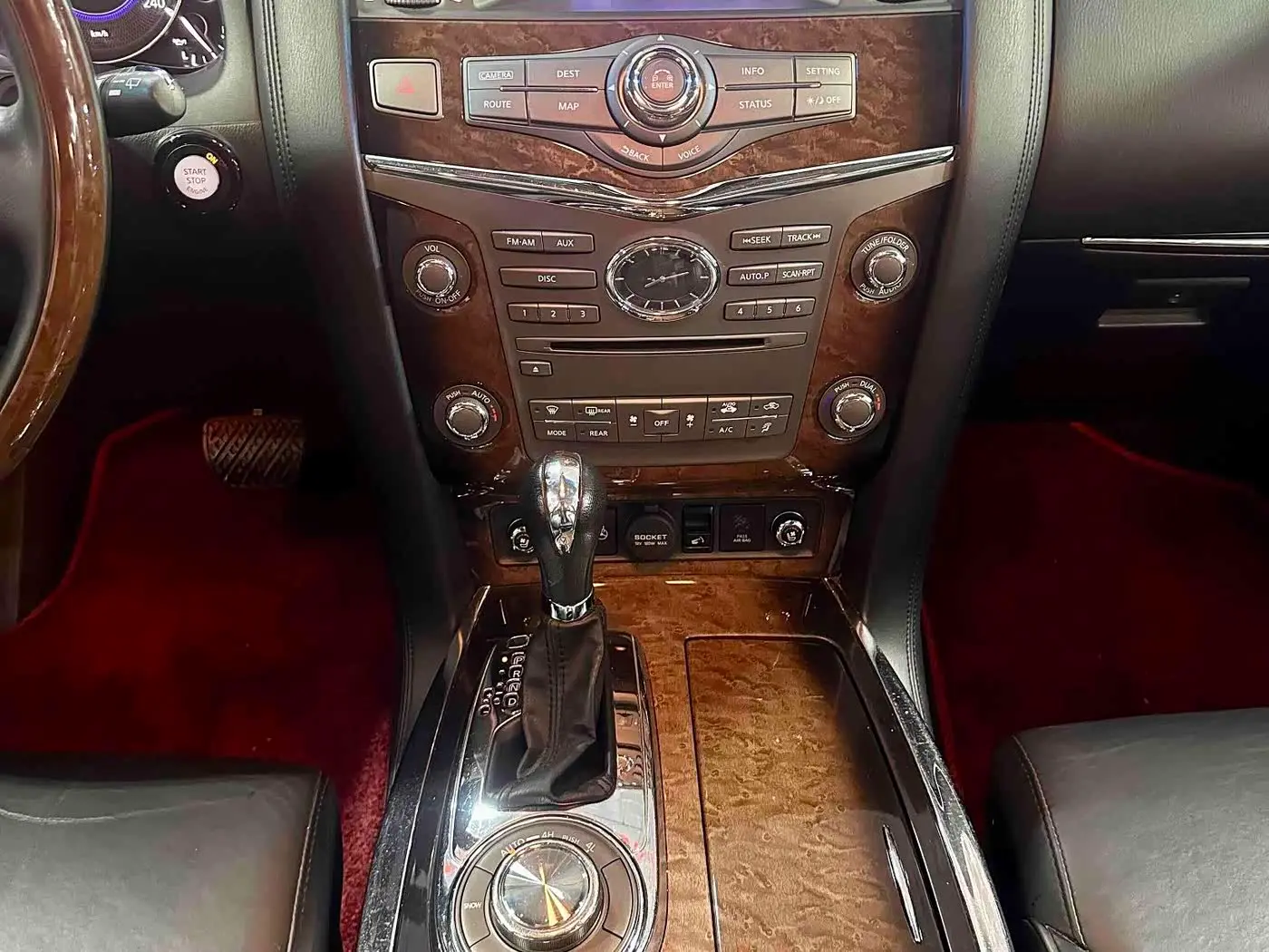 Infiniti QX80 2016 — Şəkil 11/20