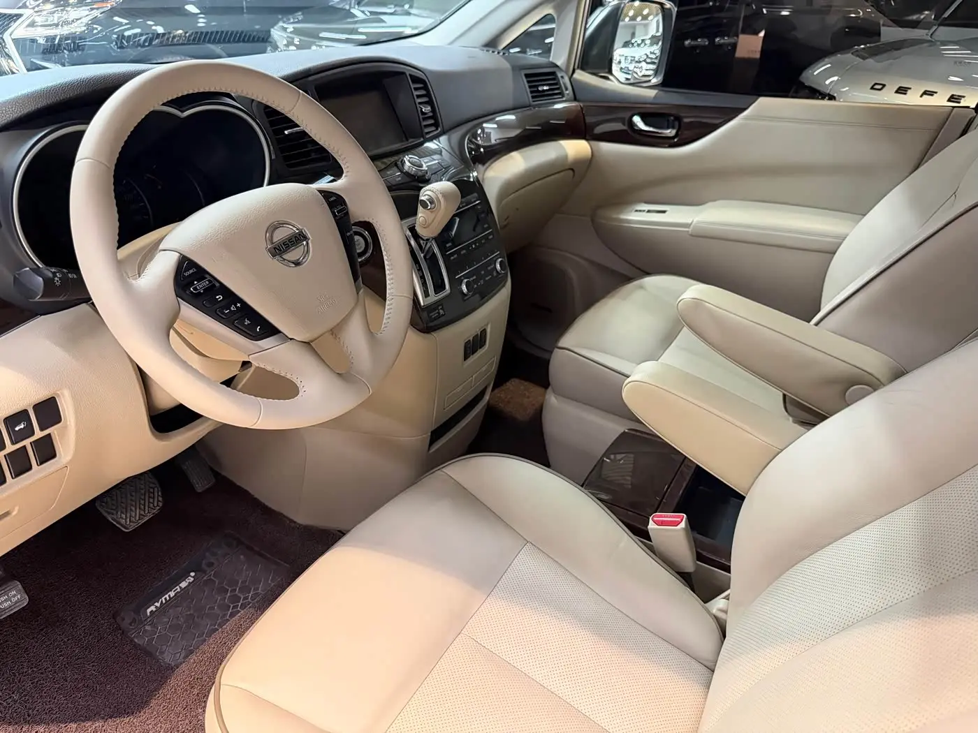 Nissan Quest 2016 — Фото 5/20