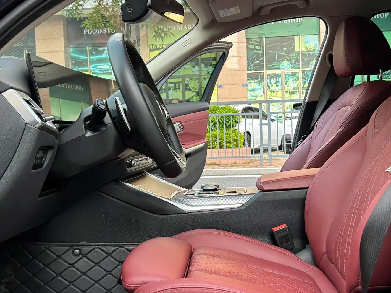 BMW 3 Series 2025 — Photo 10/20