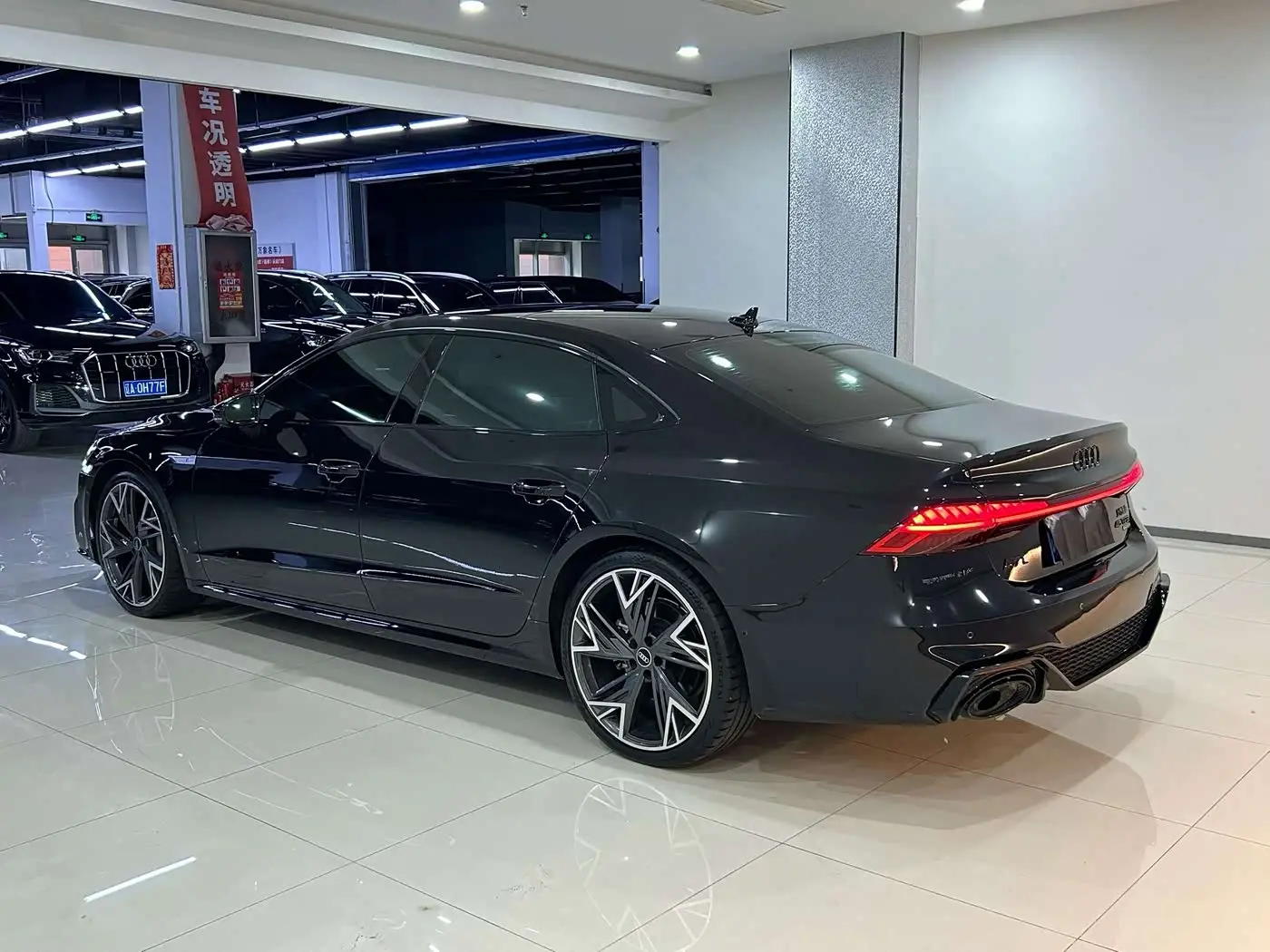 Audi A7L 2023 — Photo 9/9