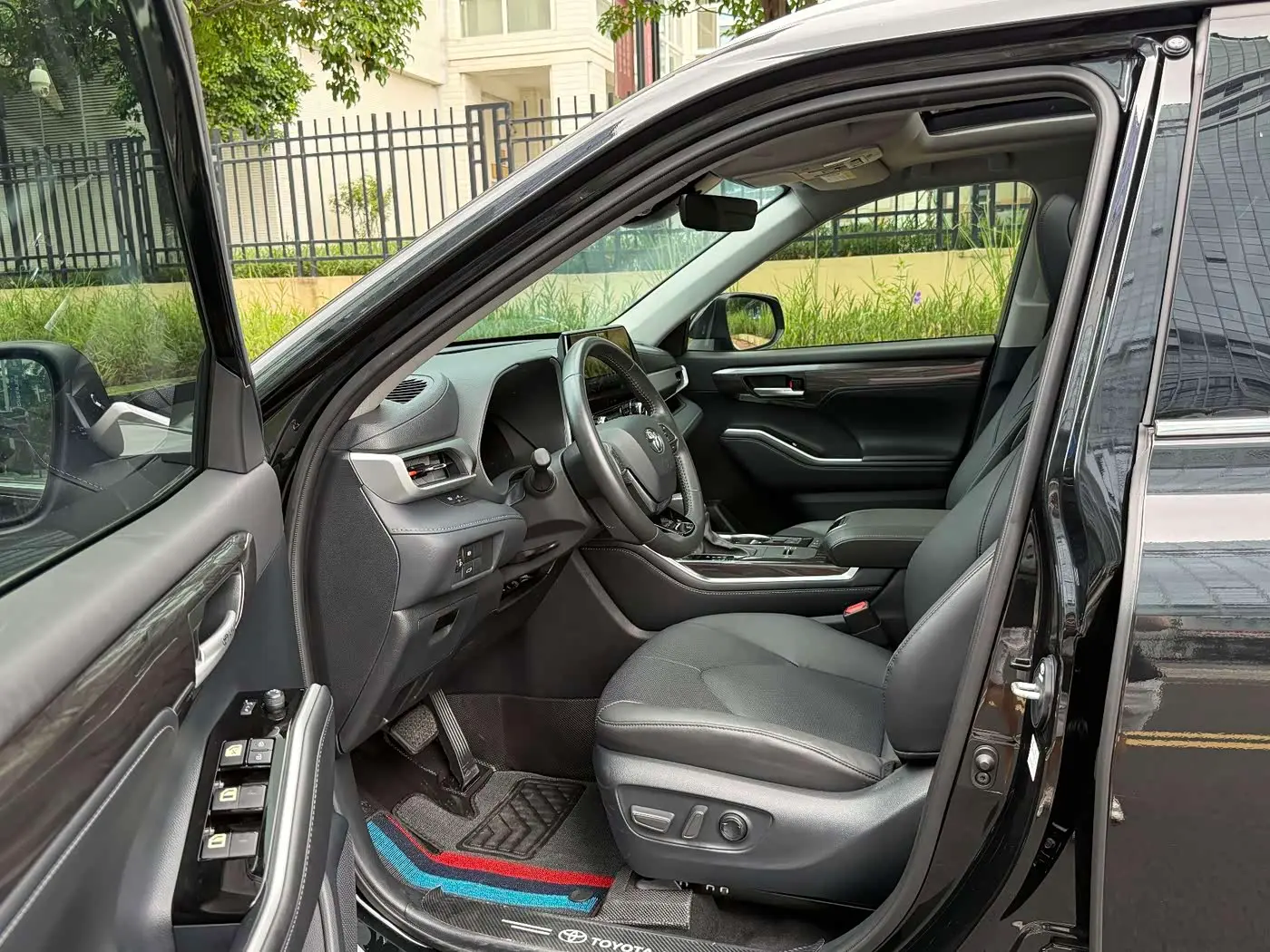 Toyota Highlander 2025 — Şəkil 4/18