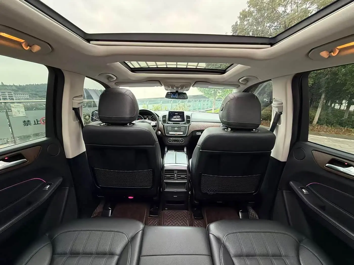 Mercedes-Benz GLE 2015 — Photo 12/20