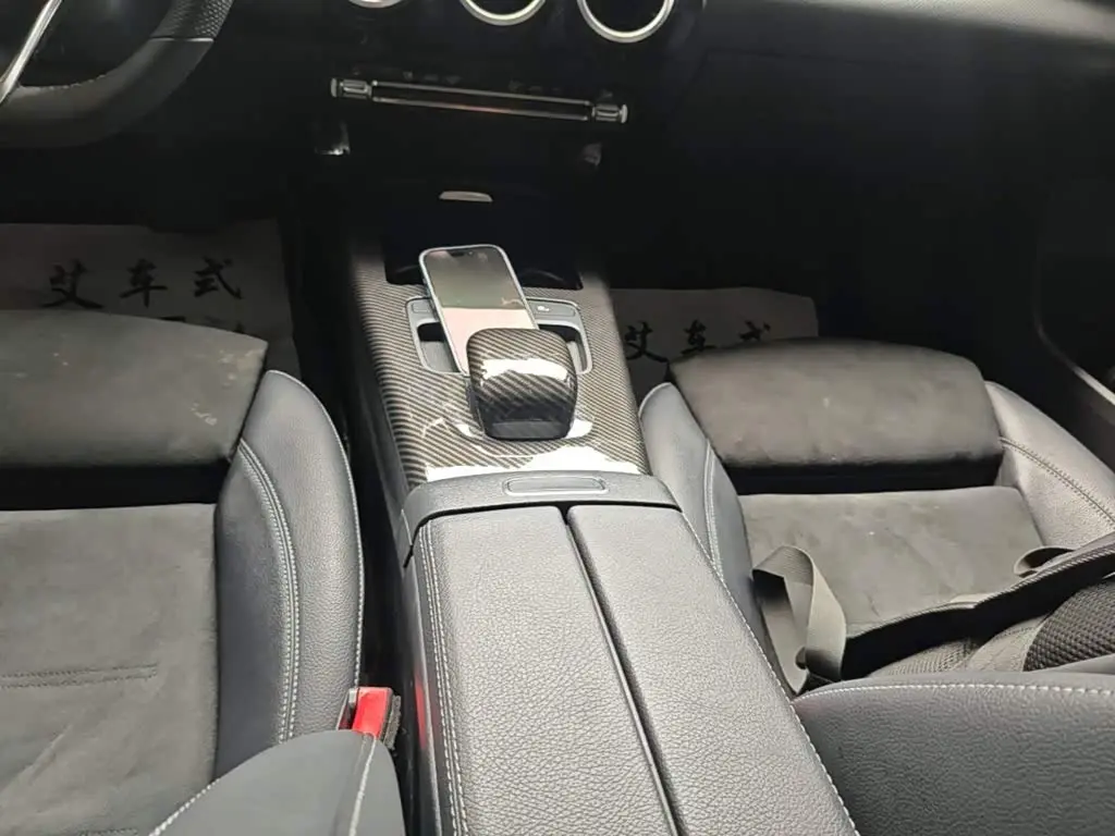 Mercedes-Benz A-Class 2019 — Şəkil 13/19