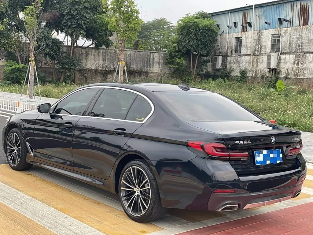 BMW 5 Series 2022 — Photo 4/15