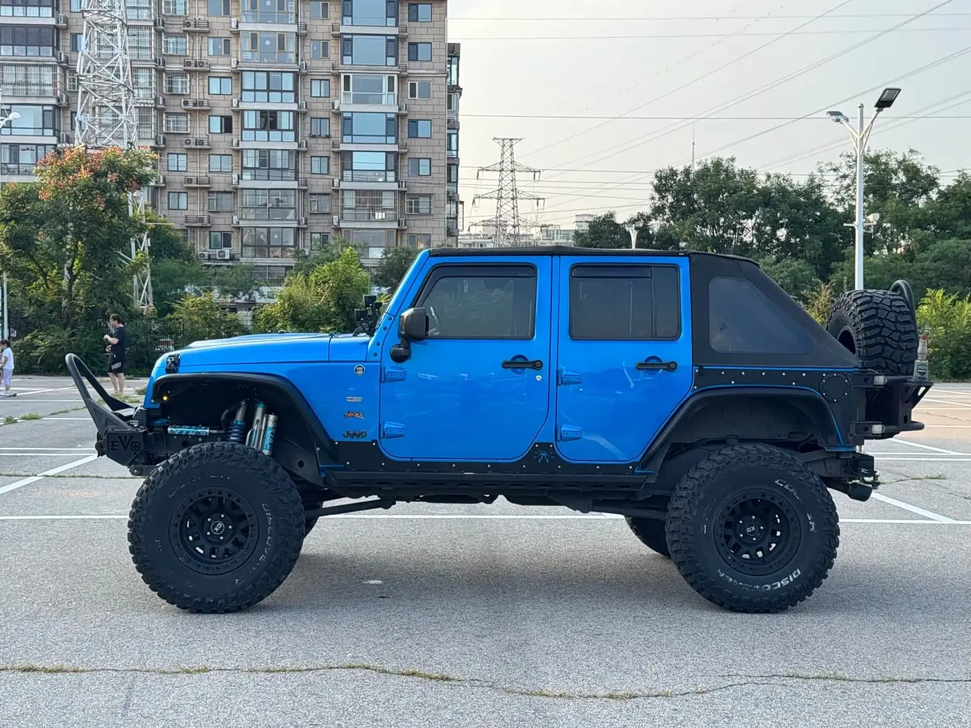 Jeep Wrangler 2016 — Фото 8/19