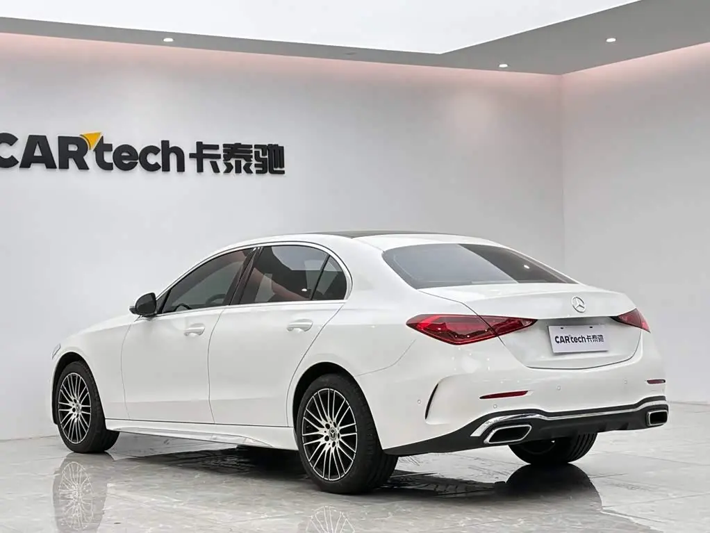 Mercedes-Benz C-Class 2025 — Фото 3/16