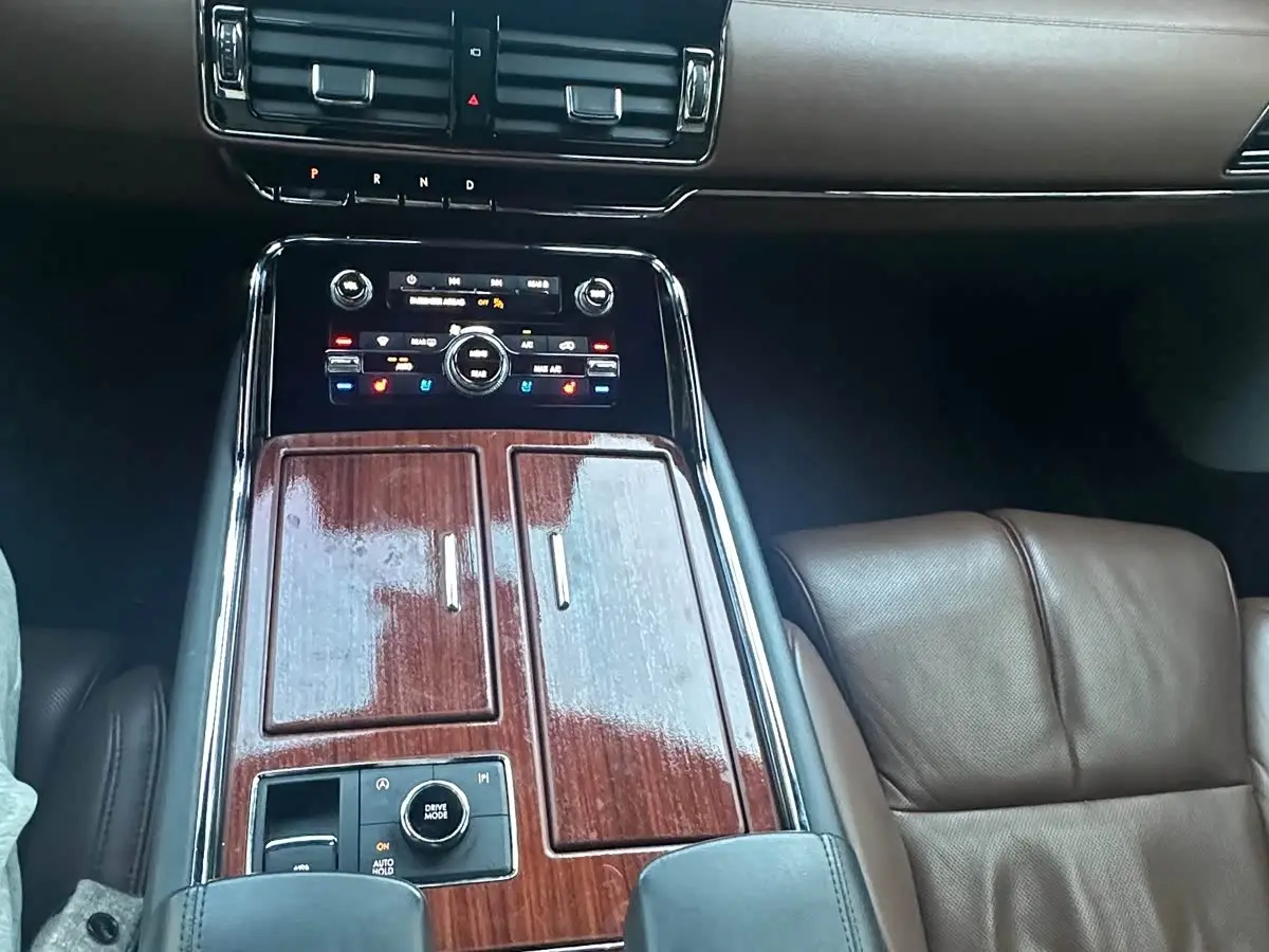 Lincoln Navigator 2024 — Photo 7/20