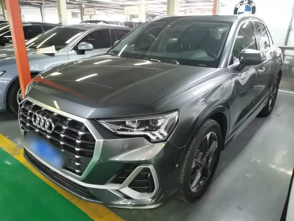 Audi Q3 2021 — Photo 1/20