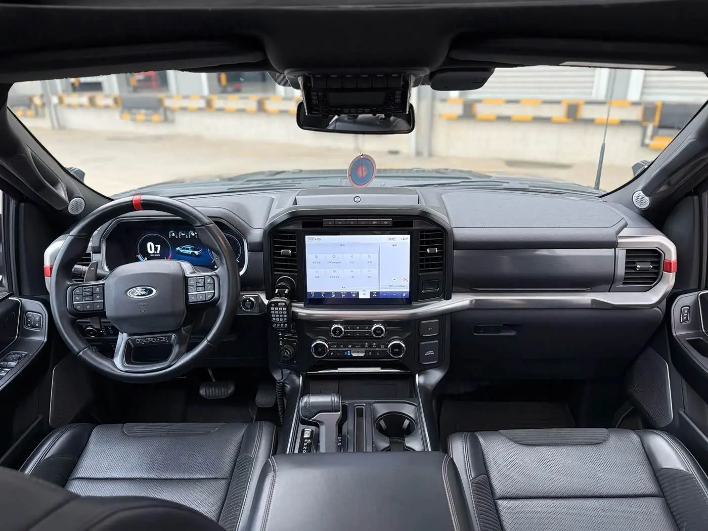Ford F-150 Raptor 2023 — Фото 7/15