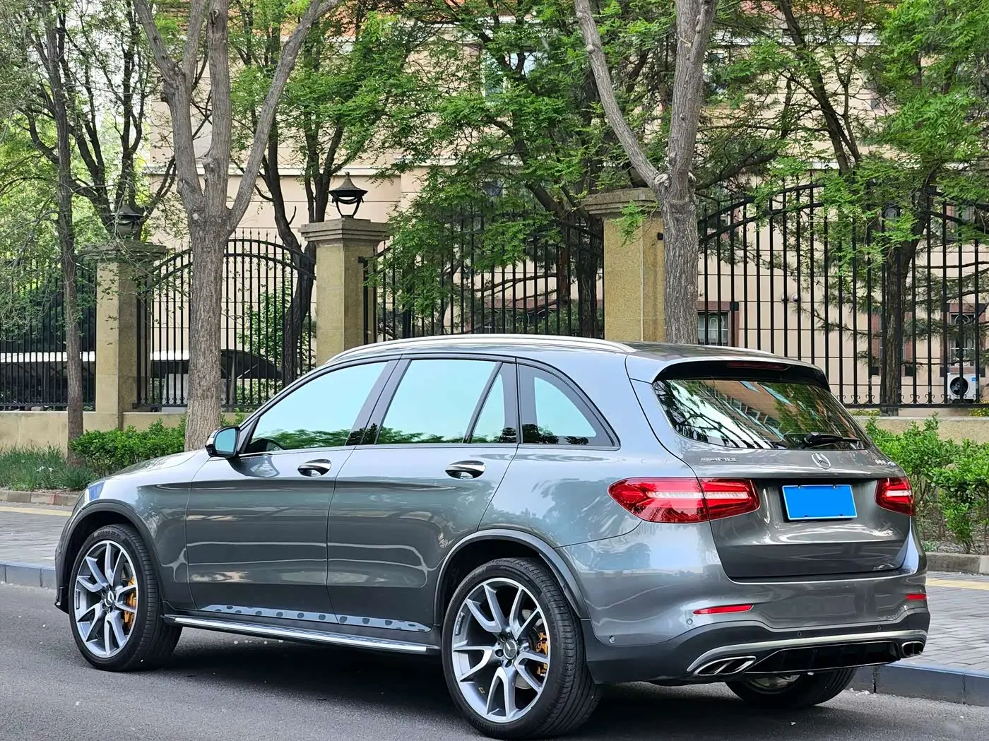 Mercedes-Benz GLC AMG 2018 — Фото 3/20