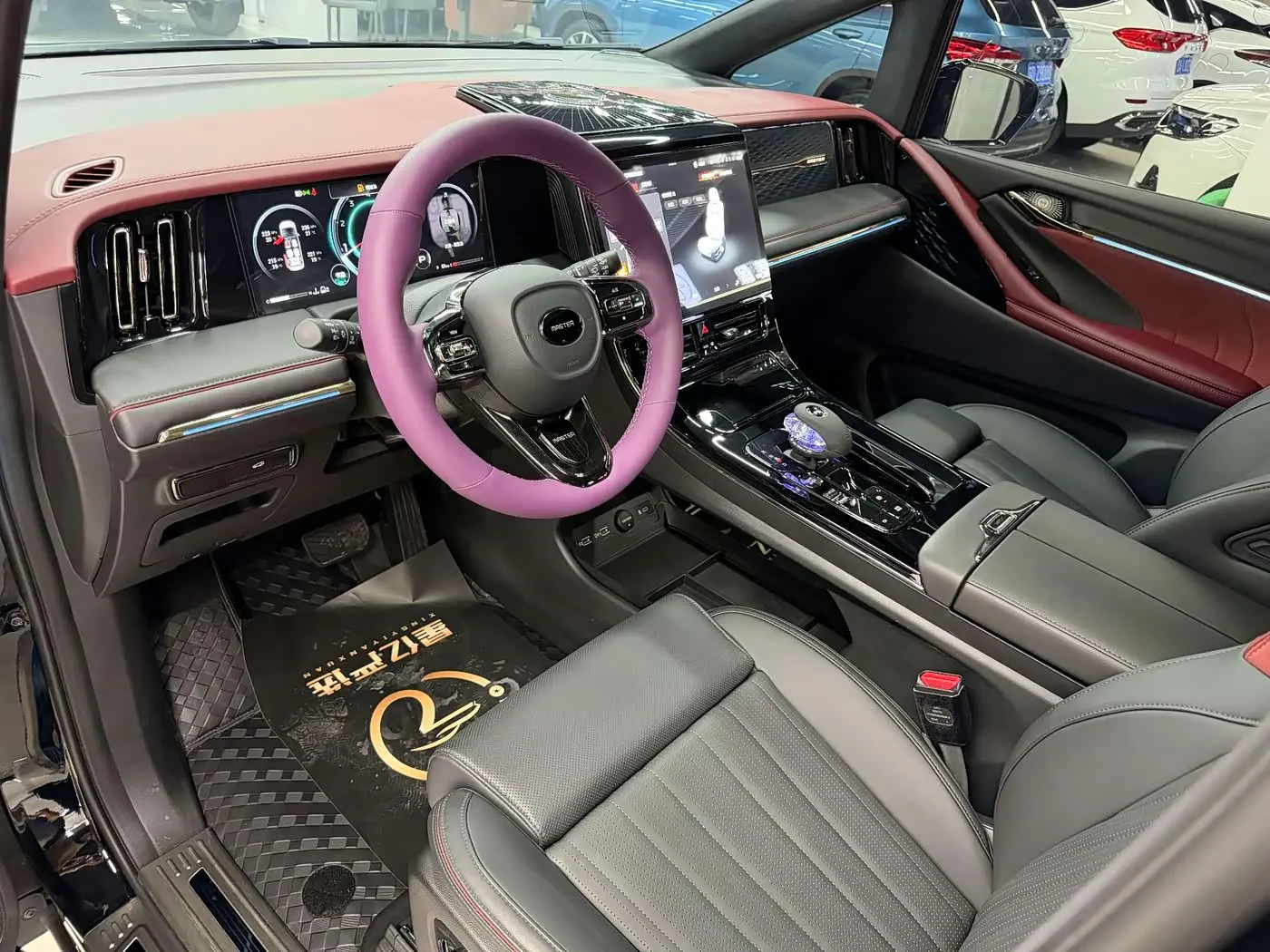 GAC Trumpchi Trumpchi M8 2025 — Photo 14/20