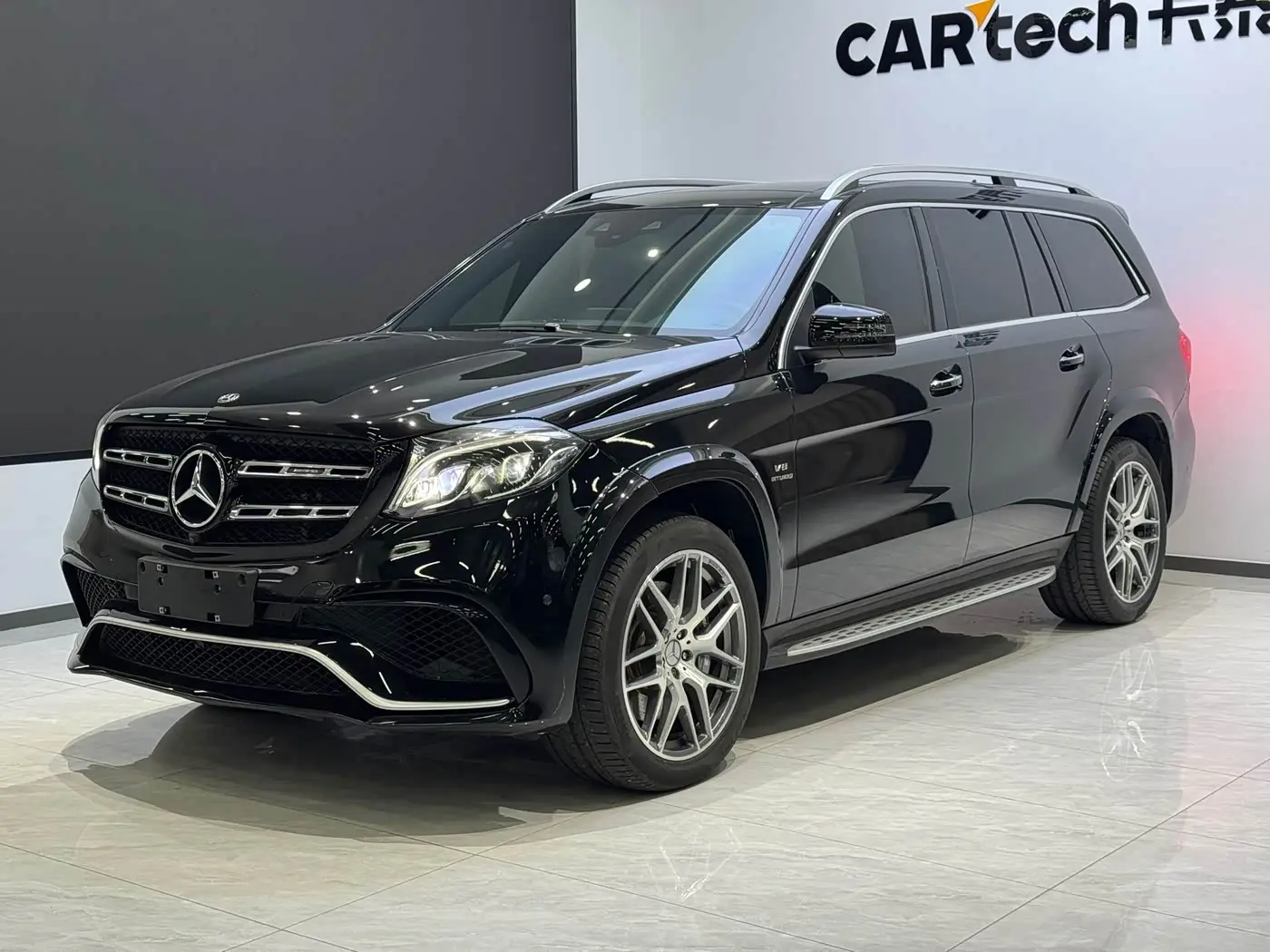 Mercedes-Benz GLS AMG 2017 — Фото 1/16