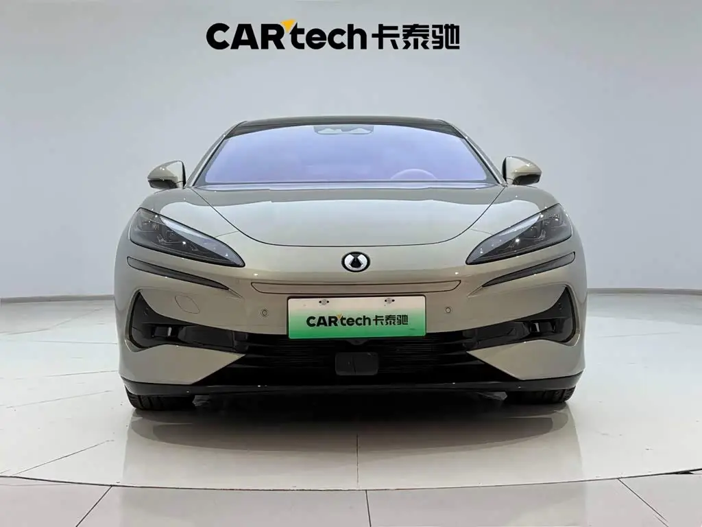 Denza Z9GT 2025 — Photo 3/20