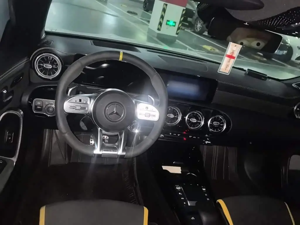 Mercedes-Benz CLA AMG 2022 — Фото 6/20
