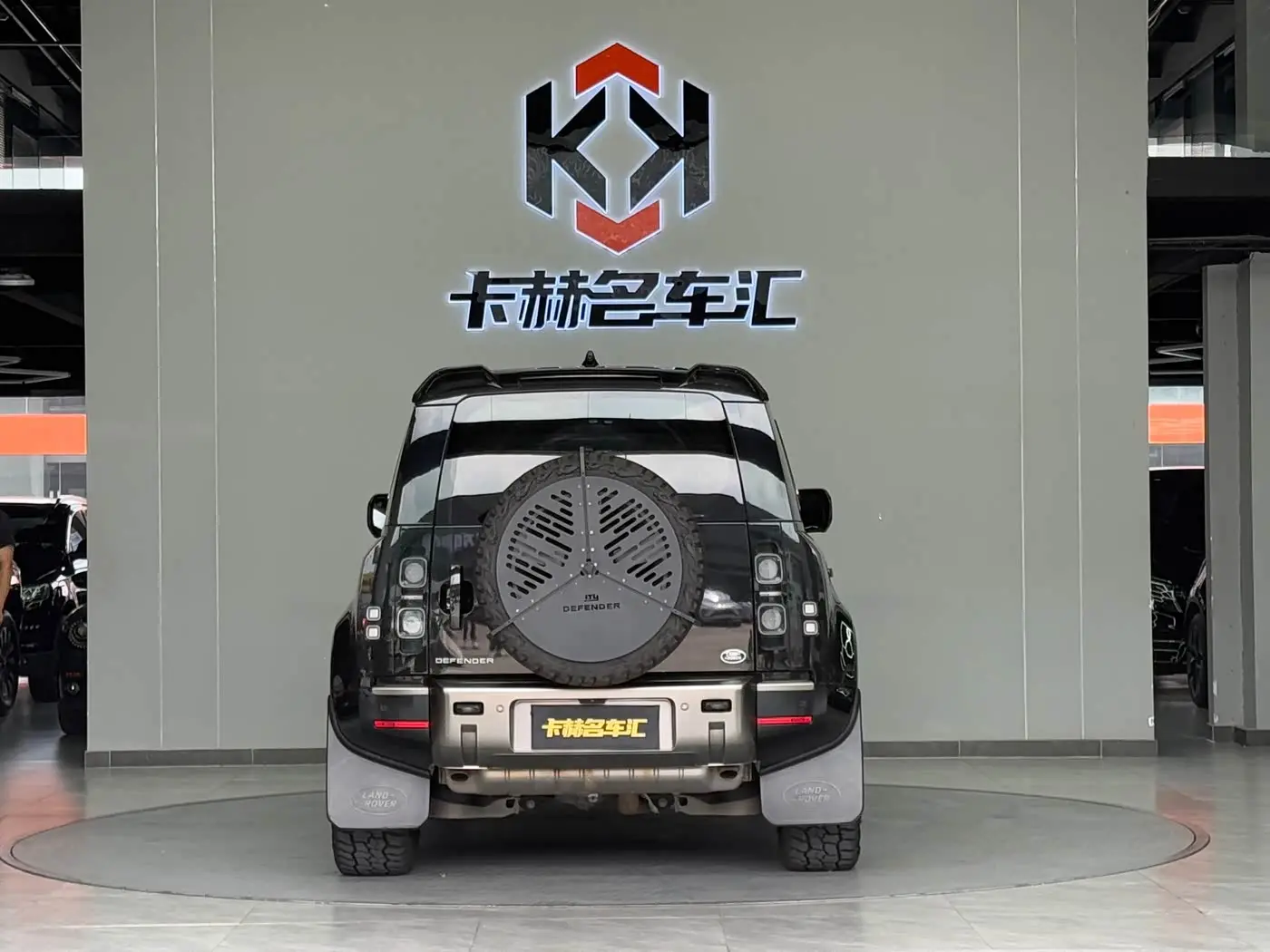 Land Rover Defender 2022 — ფოტო 7/16