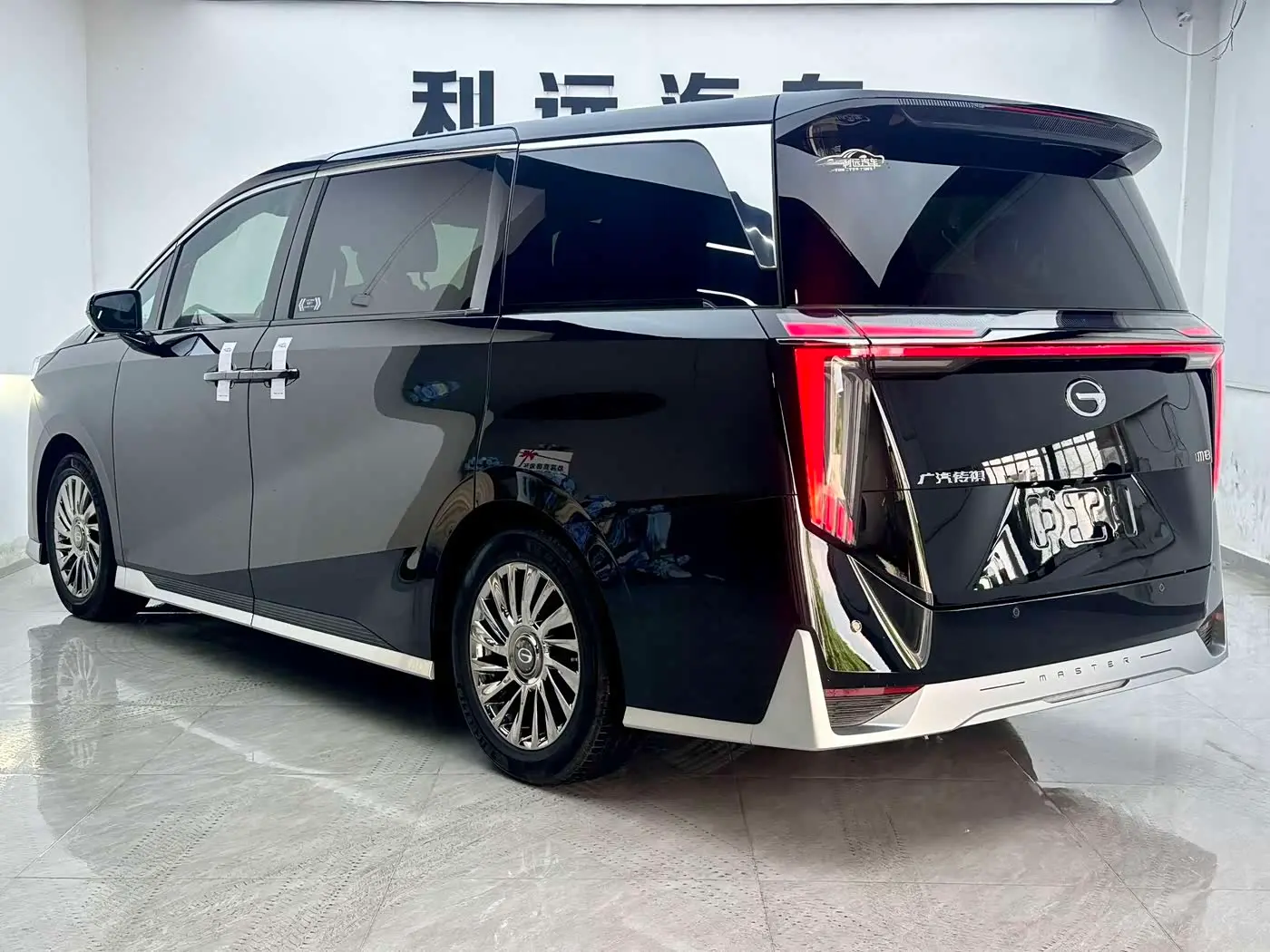 GAC Trumpchi Trumpchi M8 2024 — Фото 16/17