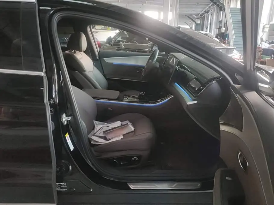 BYD Han 2024 — Photo 8/16