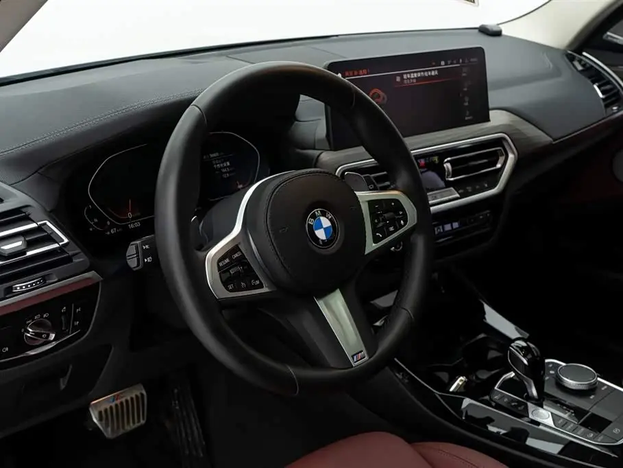 BMW X3 2022 — Photo 17/20