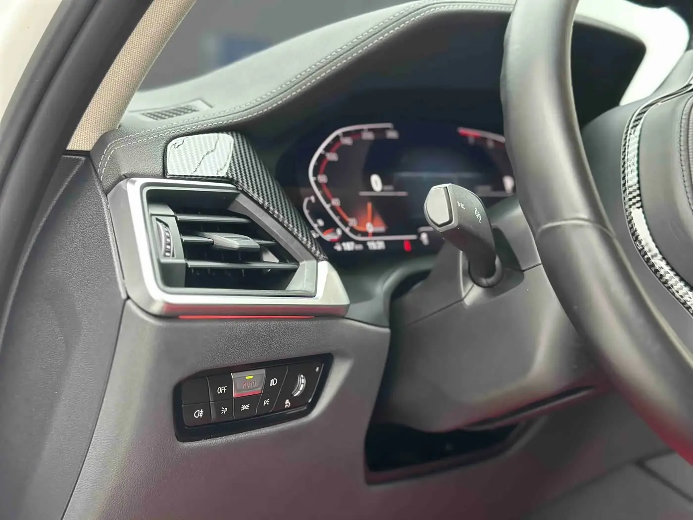 BMW 3 Series 2022 — Photo 10/20