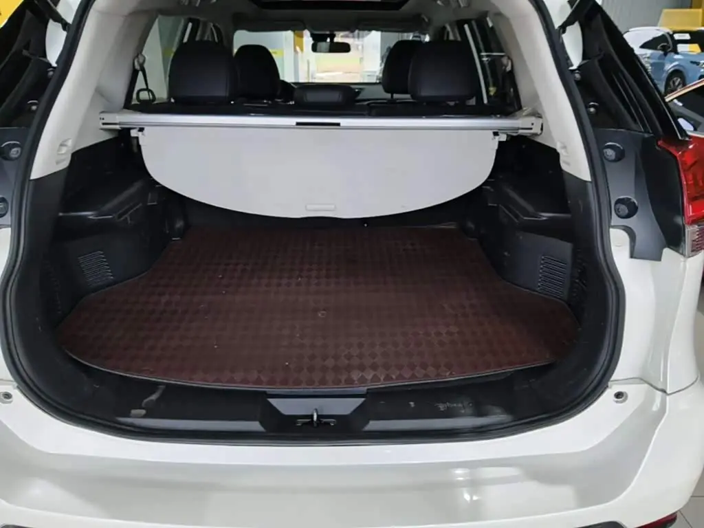 Nissan X-Trail 2023 — Photo 18/19