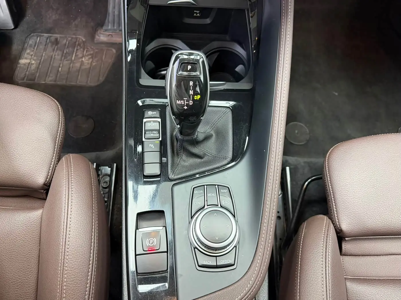 BMW X1 2022 — ფოტო 10/18