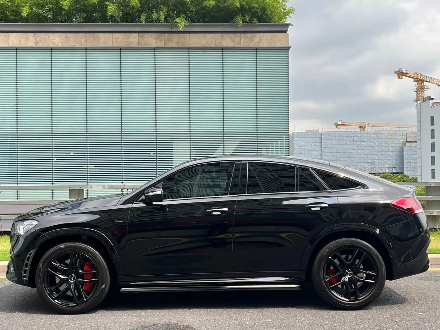 Mercedes-Benz GLE Coupe AMG 2021 — Фото 4/11
