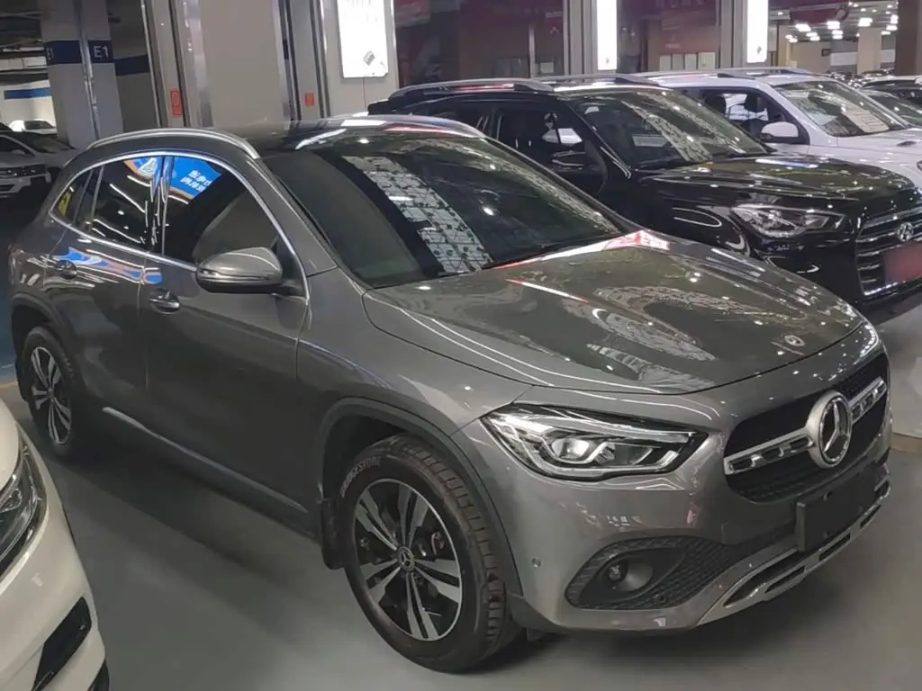Mercedes-Benz GLA 2023 — Фото 4/20