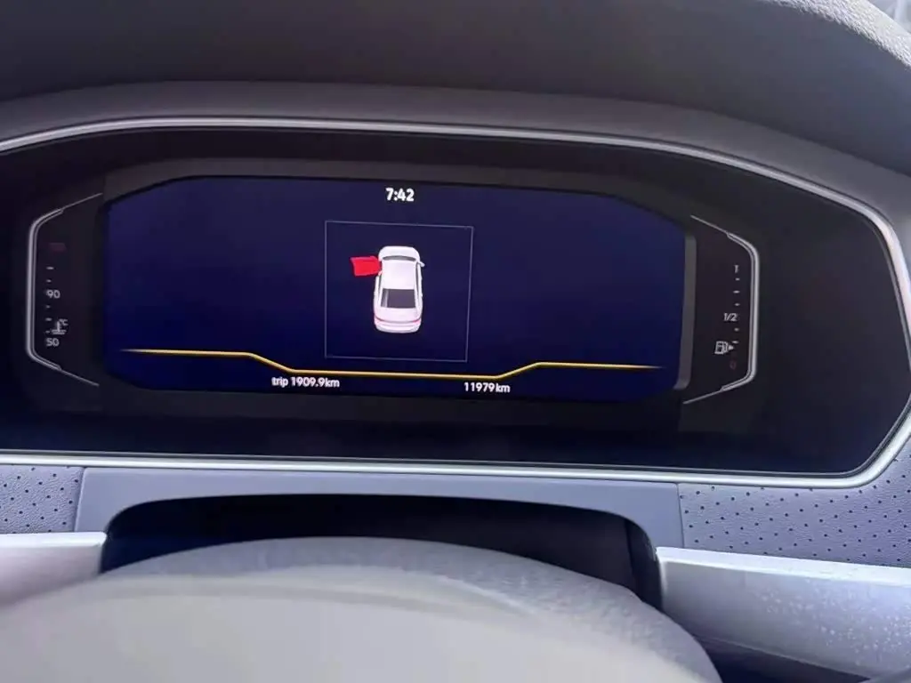 Volkswagen Lavida 2023 — Photo 9/20