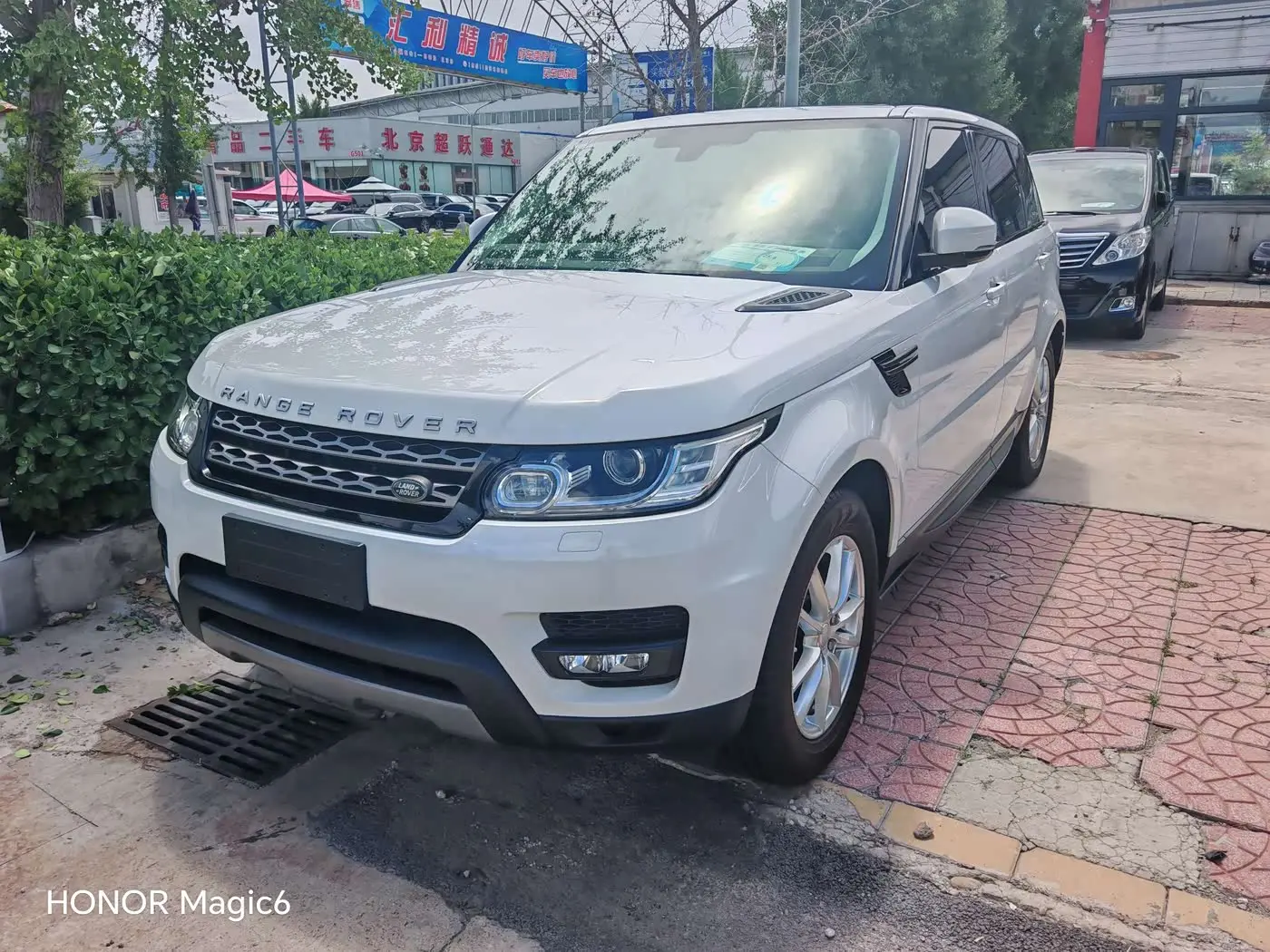 Land Rover Range Rover Sport 2016 — Photo 1/20