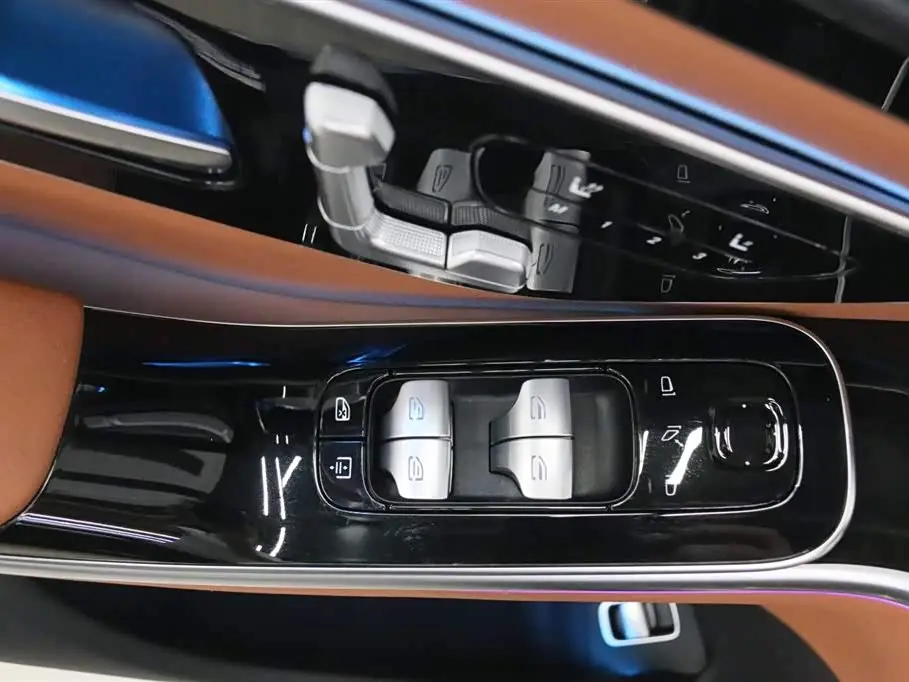 Mercedes-Benz S-Class 2023 — Фото 18/20