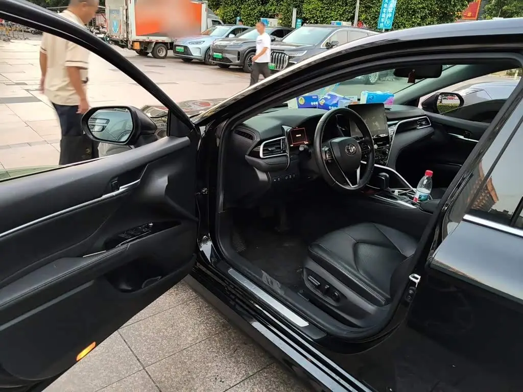 Toyota Camry 2022 — Фото 12/20