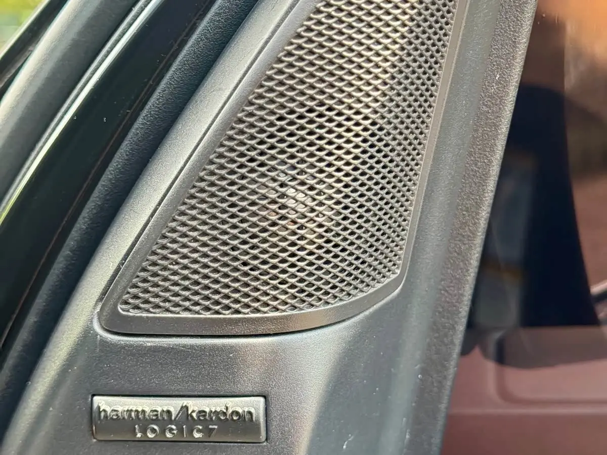 Land Rover Discovery 2008 — Photo 10/20