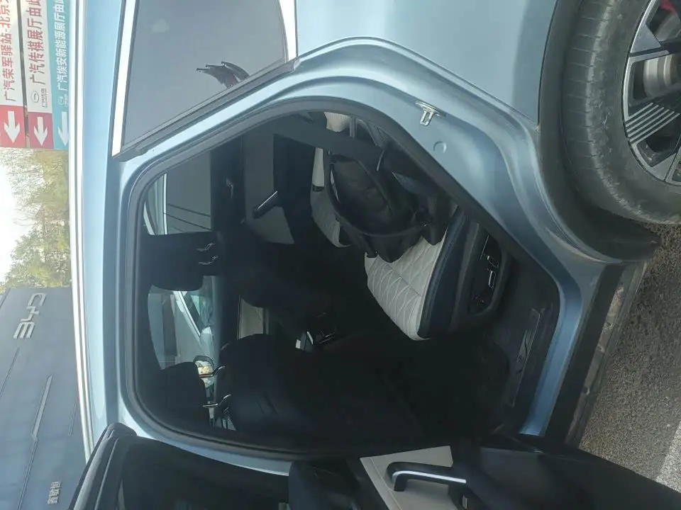 BYD Tang New Energy 2023 — Şəkil 6/9