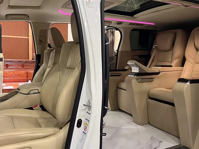 Toyota Vellfire 2019 — Фото 12/20