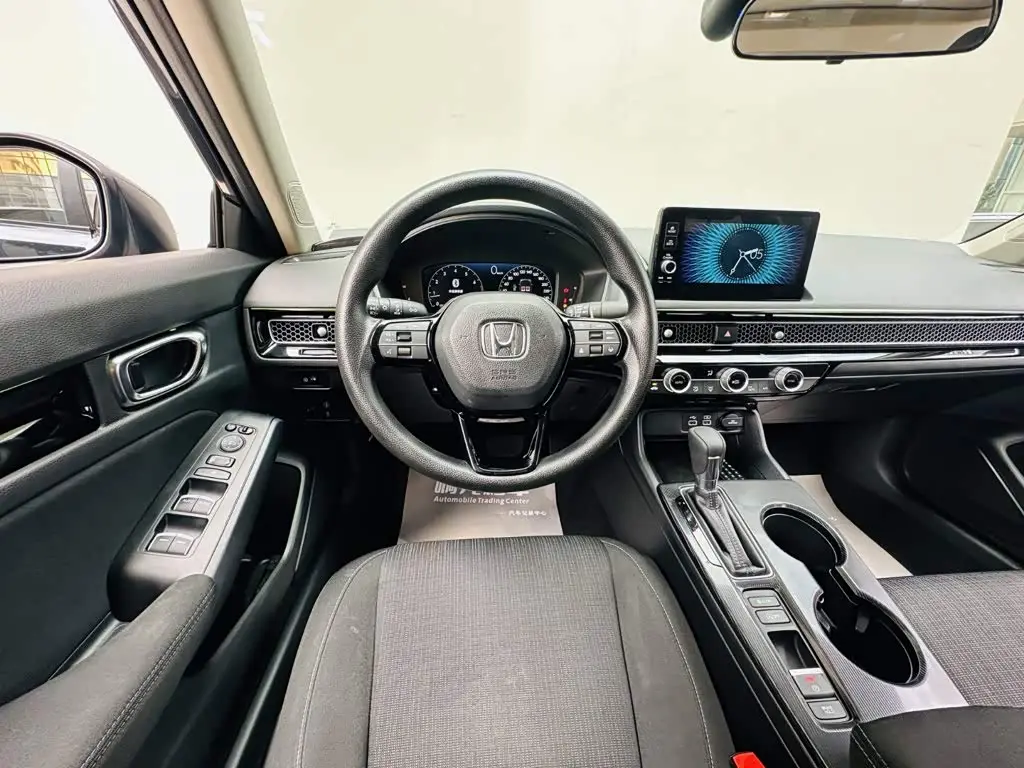 Honda Civic 2024 — Photo 13/20