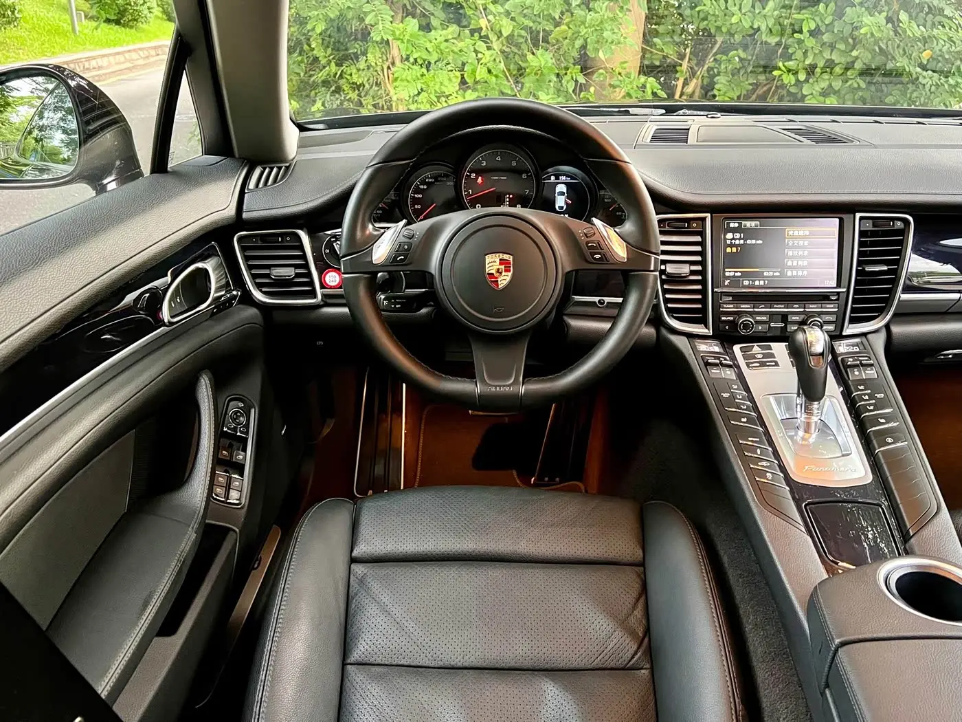 Porsche Panamera 2016 — Фото 11/18