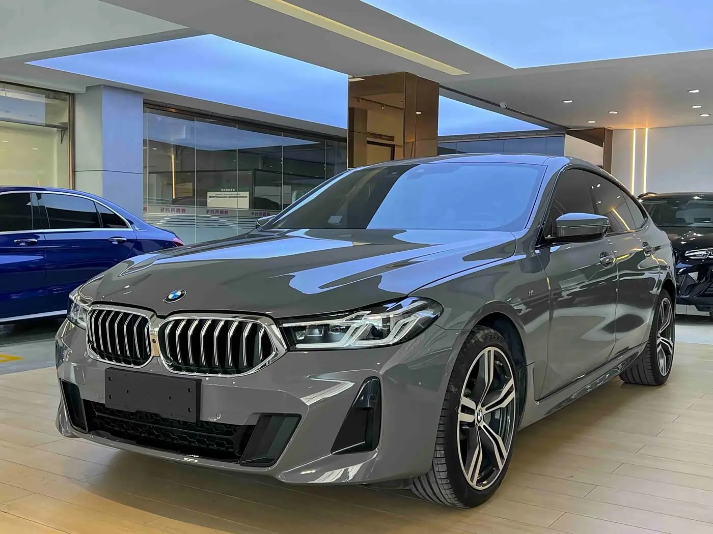 BMW 6 Series GT 2022 — Photo 1/11