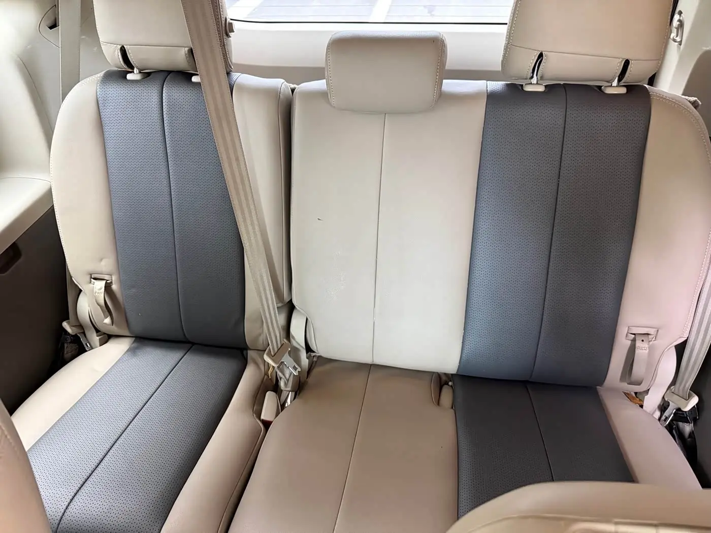 Toyota Sienna 2018 — Photo 7/11