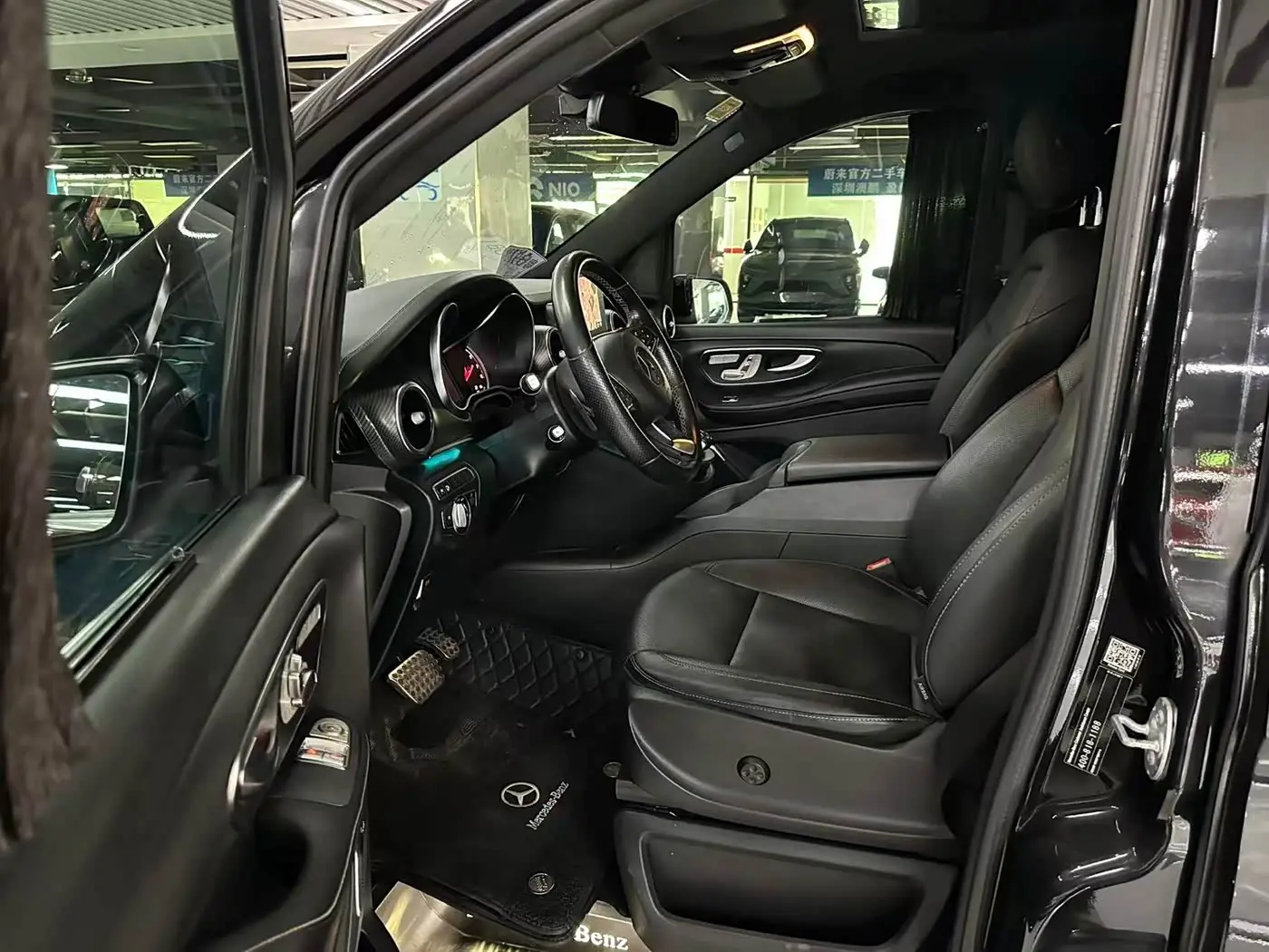 Mercedes-Benz V-Class 2020 — Фото 4/16