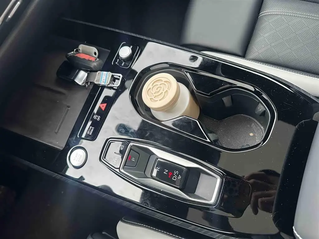 Audi A5L 2025 — Photo 13/20