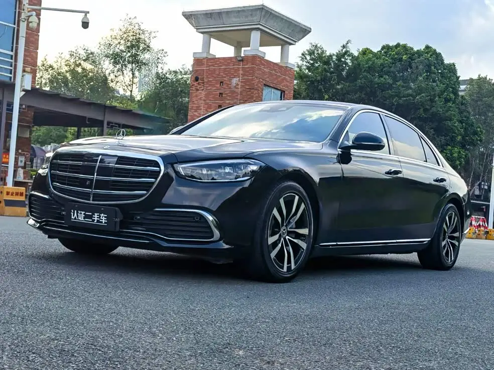 Mercedes-Benz S-Class 2022 — Photo 1/20