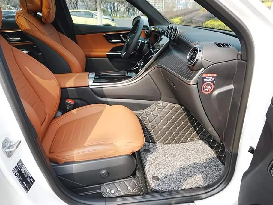 Mercedes-Benz GLC 2023 — Photo 17/20