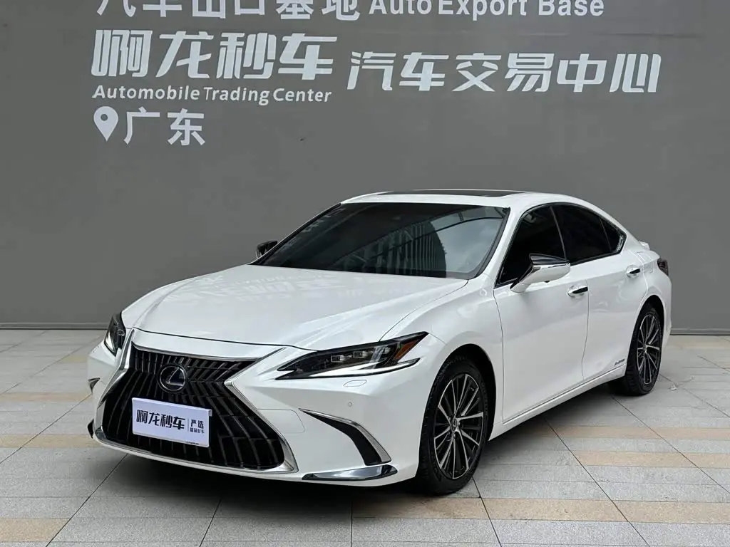 Lexus ES 2022 — Фото 15/20