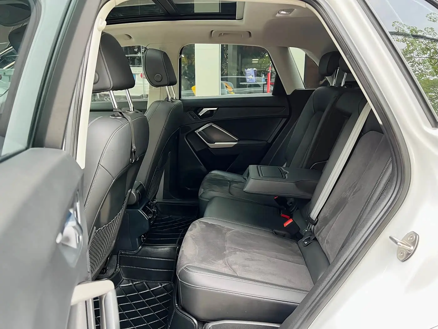 Audi Q3 2022 — Photo 17/18
