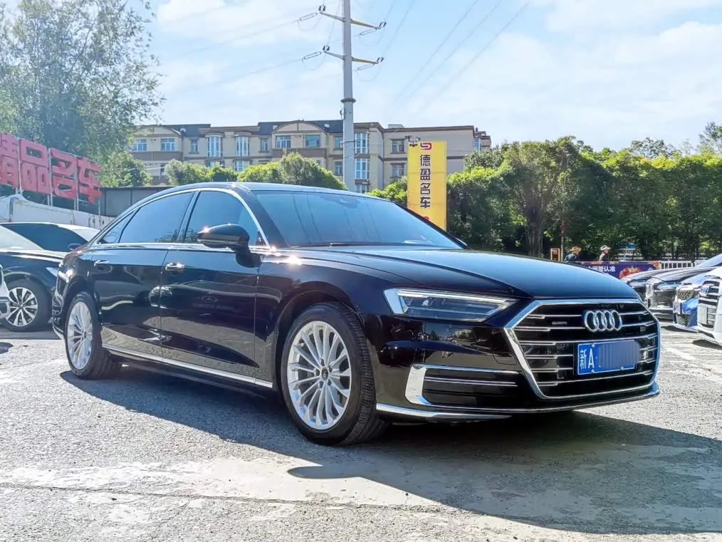 Audi A8 2022 — ფოტო 3/20