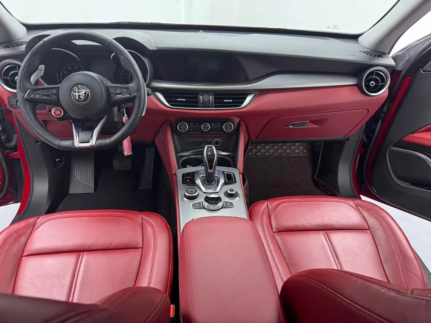 Alfa Romeo Stelvio 2020 — Фото 6/9