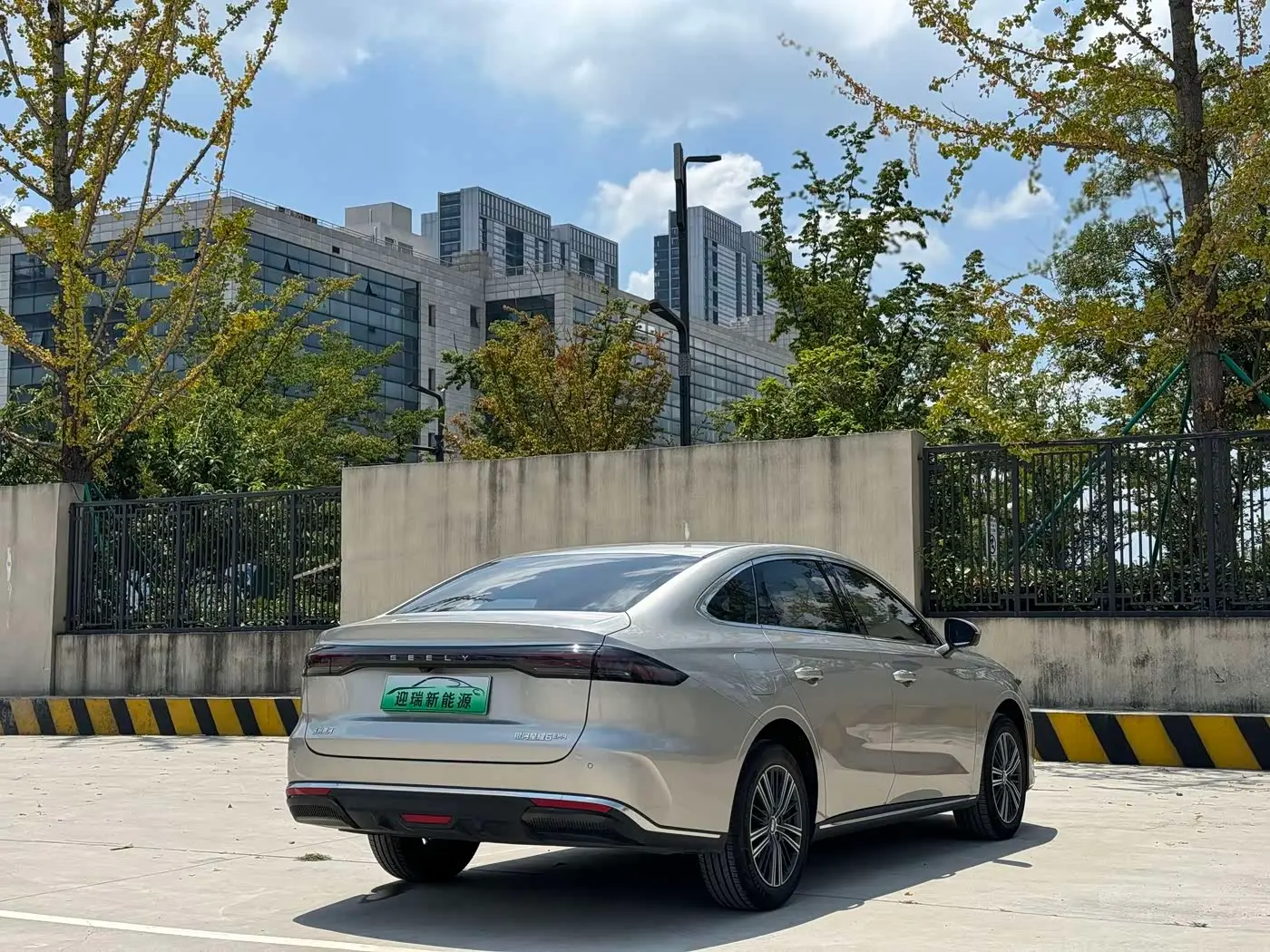 Geely Galaxy Galaxy Stellar 6 2025 — Фото 8/20