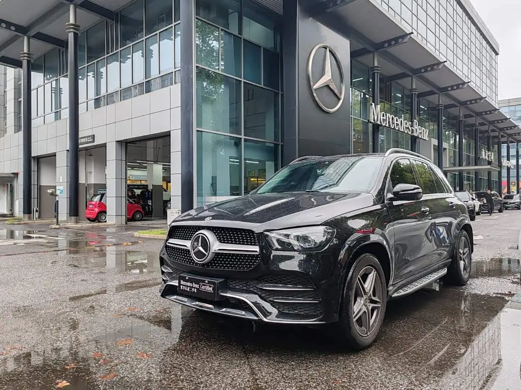 Mercedes-Benz GLE 2020 — Photo 1/17